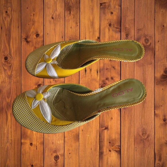 Aldo Women's Size 36/US 6 Slip On Kitten Heel Daisy Dot Print Sandals READ - Picture 6 of 9